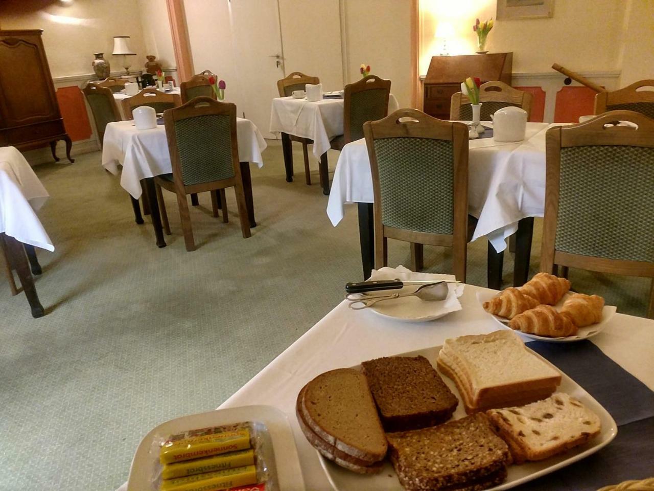 Schloss Hotel Gbr Düsseldorf Eksteriør billede